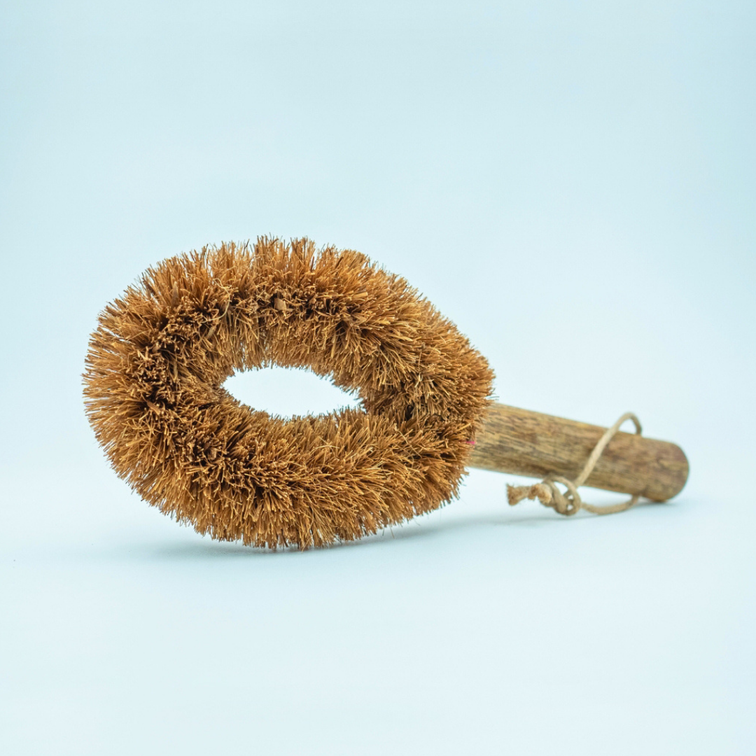 Coconut Fiber Dish Wash Brush – Natural, Non-Scratch Scrubber for Utensils